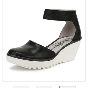 Fly London Yand Black Leather Wedge Heeled Clogs/MaryJanes EUR 40 US 9-9.5 EUC